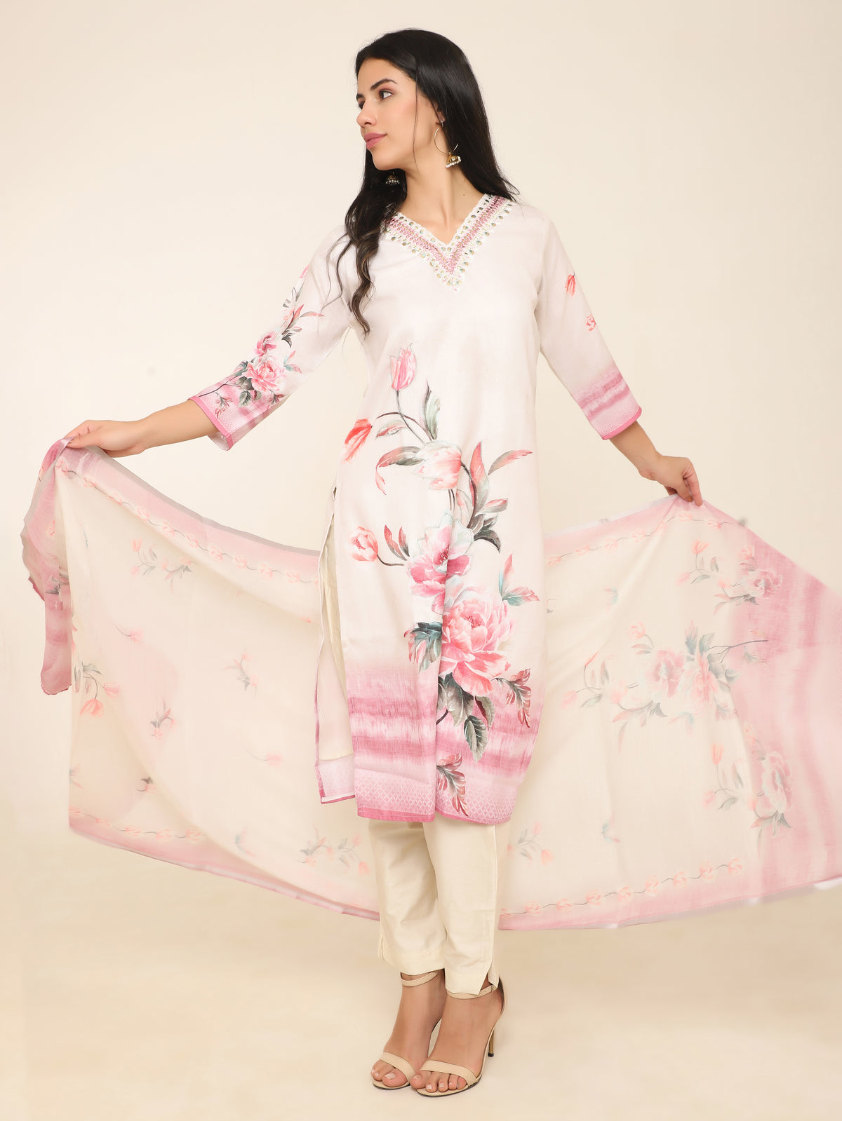 Cream floral printed suit set with Pants & Dupatta
